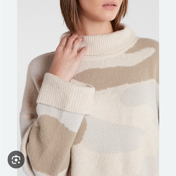 NWOT Express Camo Print Cowl Neck Tunic Sweater - Picture 5 of 12